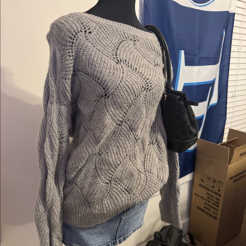 Lauren Conrad sweater